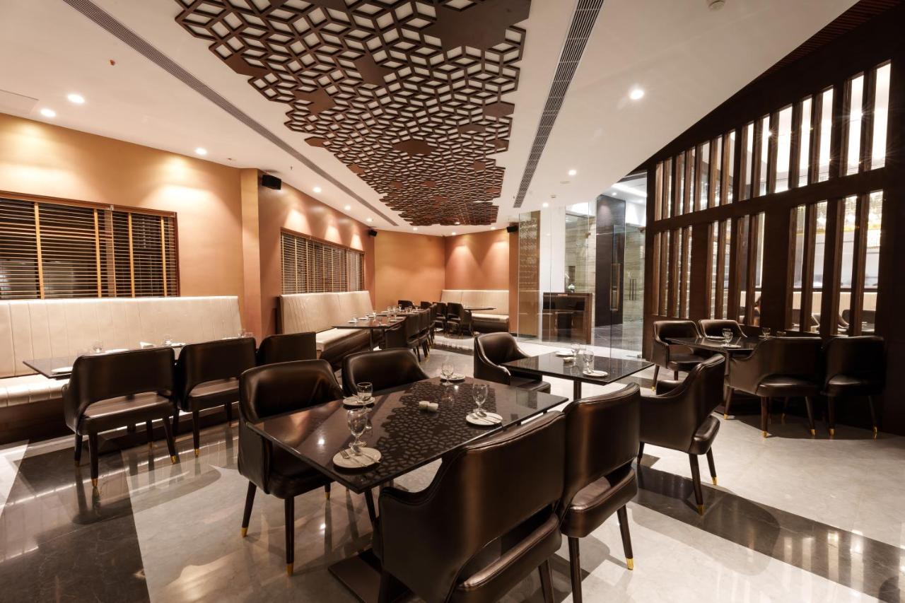 Pharos Hotels Chennai Exterior foto