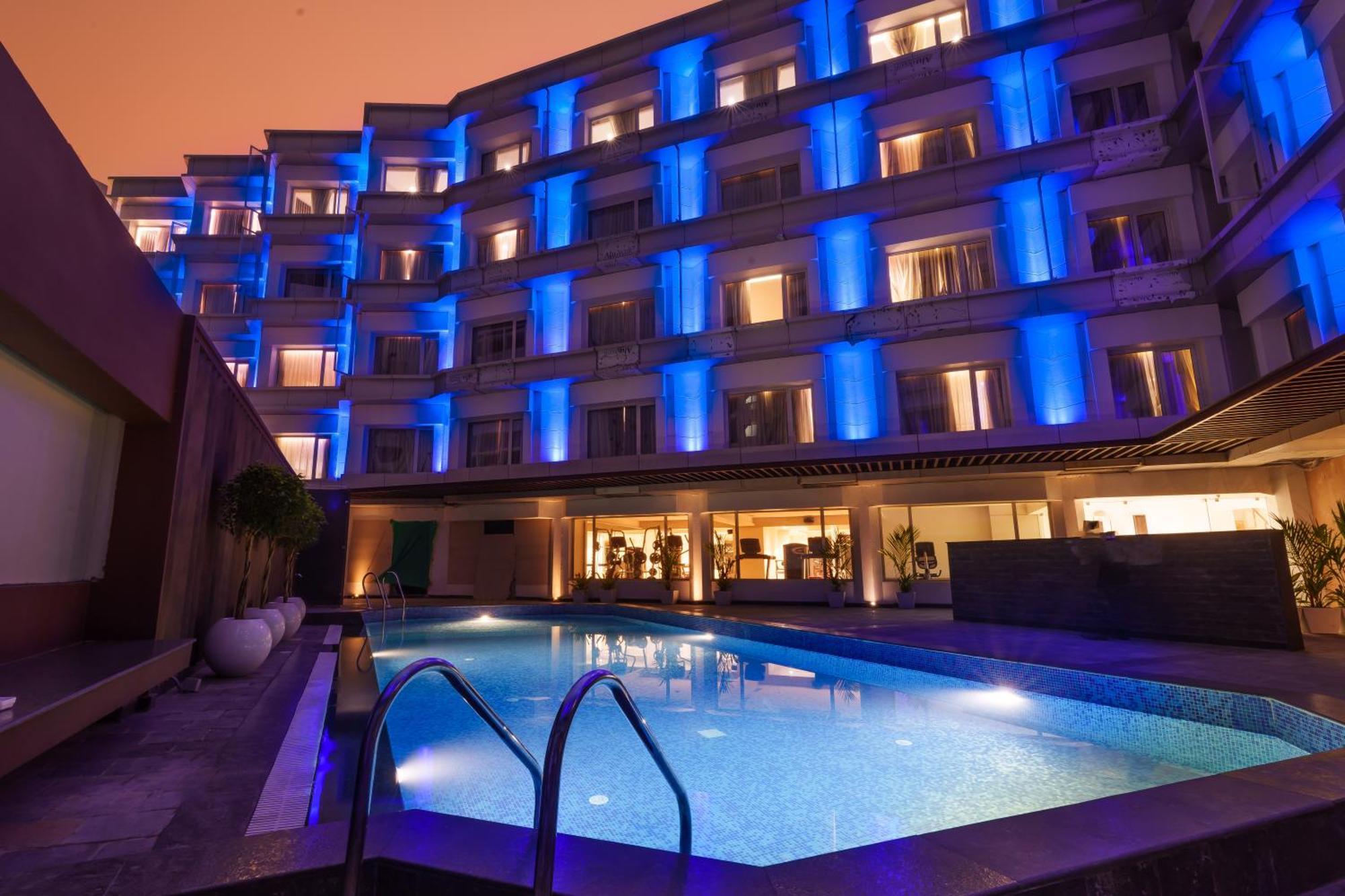 Pharos Hotels Chennai Exterior foto